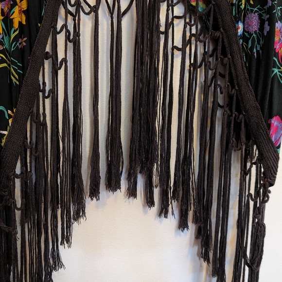 Spell Gypsy Queen Tassel Kimono - Picture 5 of 8